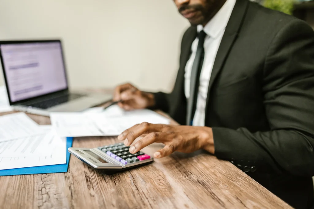 Pexels Rdne 7821716 | F & A trading capital s.l.